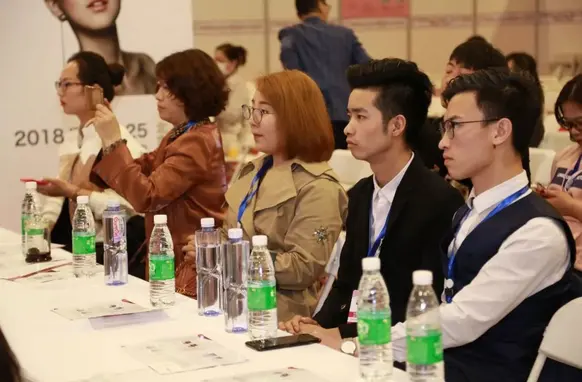 如何突破经营瓶颈？中国美业渠道发展高峰论坛有干货！ 配图