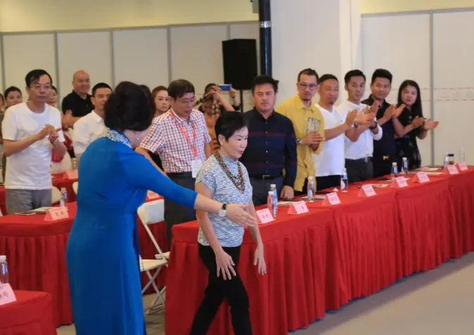 中华全国工商业联合会美容化妆品业商会灸疗师职业技能教育专业委员会筹备会在京召开 配图