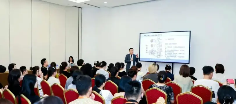 破局增长 · 全域赋能!第32届北京国际美博会同期活动首曝光 配图
